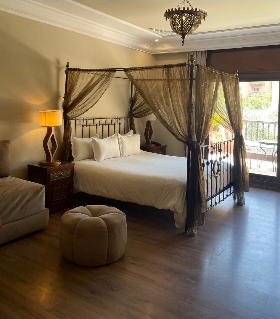 ROOMS.DOUBLE_SUITE_ALT